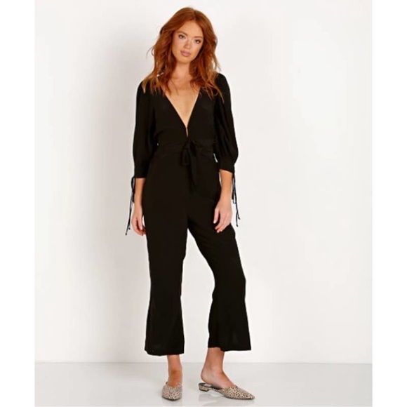 For Love & Lemons Georgi Open Back Tie Sleeve Low V Front Jumpsuit Black Small - Picture 4 of 13
